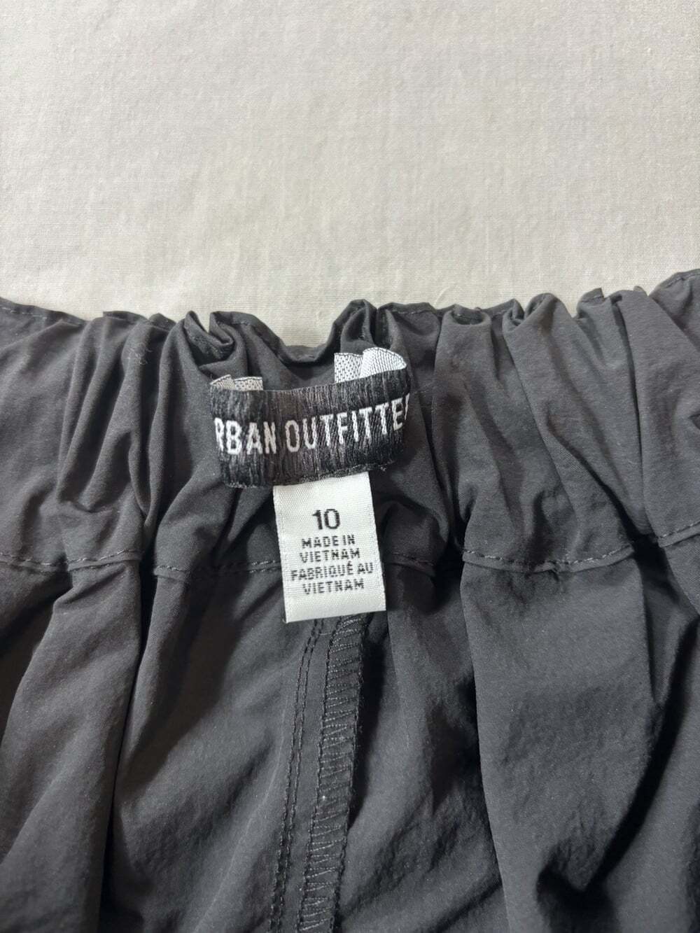 Urban Outfitters BDG Black Elastic Waist Windbreaker Joggers Sweatpants Size 10 - Picture 6 of 7